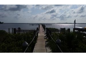 6232 E Mirror Lake Dr, Sebastian, FL 32958, Sold 09/12/16