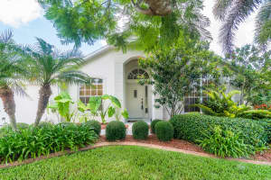 653 Heather Stone Dr, Merritt Island, FL 32953, Sold 08/30/16