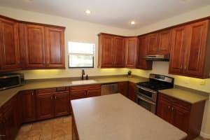 902 Hailey St, West Melbourne, FL 32904, Sold 09/26/16