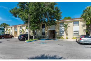 586 N Wickham Rd, Melbourne, FL 32935, Sold 09/30/16