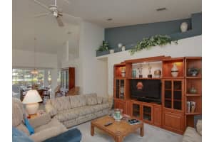 692 Linville Falls Dr, Melbourne, FL 32904, Sold 09/20/16