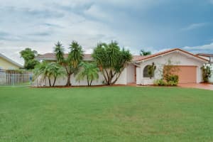 9 Country Club Rd, Cocoa Beach, FL 32931, Sold 10/31/17