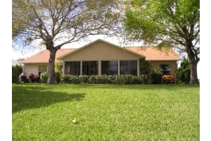 3517 Egret Dr, Melbourne, FL 32901, Sold 09/20/16