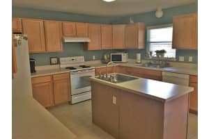 1995 Canopy Dr, Melbourne, FL 32935, Sold 11/21/16