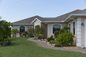 949 Hialeah St, Rockledge, FL 32955, Sold 05/31/17
