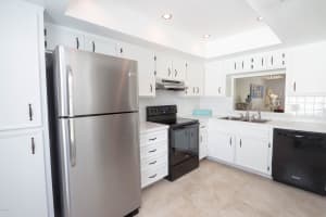 138 Kristi Dr, Satellite Beach, FL 32937, Sold 10/19/16