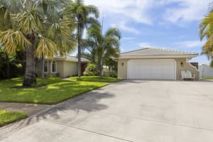 201 Venice Ct, Satellite Beach, FL 32937, Sold 10/18/16