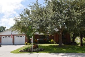 160 Palm Cir, Melbourne, FL 32940, Sold 10/31/16