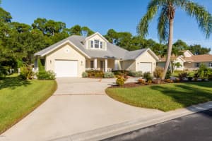 385 40th Ct SW, Vero Beach, FL 32968, Sold 11/09/16