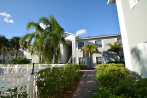 160 S Shepard Dr, Cocoa Beach, FL 32931, Sold 06/19/17