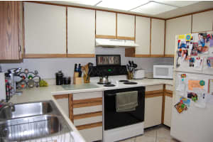 1515 Huntington Ln, Rockledge, FL 32955, Sold 11/18/16