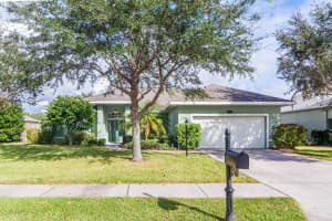 1882 Woodfield Cir, Melbourne, FL 32904, Sold 02/08/17