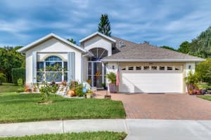 912 Suntree Woods Dr, Melbourne, FL 32940, Sold 01/13/17