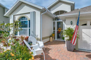 912 Suntree Woods Dr, Melbourne, FL 32940, Sold 01/13/17