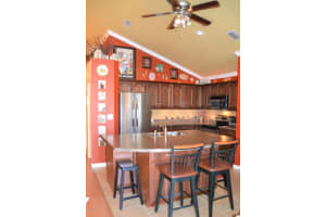 3840 Town Square Blvd, Melbourne, FL 32901, Sold 01/26/17