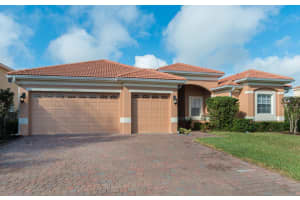 2812 Quiet Water Trail, Kissimmee, FL 34744, Sold 03/31/17