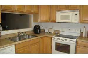 Emerald Ct, Florida 32937, Sold 01/17/17