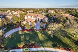 144 Lansing Island Dr, Indian Harbour Beach, FL 32937, Sold 04/03/17