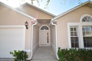 2025 Canopy Dr, Melbourne, FL 32935, Sold 03/31/17