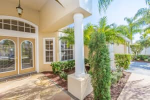 609 Carriage Hill Rd, Melbourne, FL 32940, Sold 05/30/17