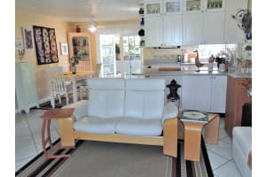 253 Harbor Dr, Cape Canaveral, FL 32920, Sold 04/26/17