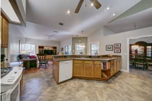 772 Lake Dr, Melbourne, FL 32940, Sold 04/04/17