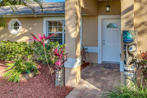 563 Summers Creek Dr, Merritt Island, FL 32952, Sold 05/08/17