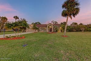 904 Bluegrass Ln, Rockledge, FL 32955, Sold 07/11/17
