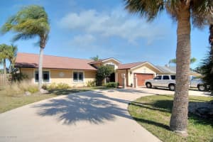 1617 Bayshore Dr, Cocoa Beach, FL 32931, Sold 11/09/17