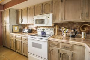 2815 S Atlantic Ave, Cocoa Beach, FL 32931, Sold 04/25/17