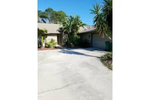 7972 Timberlake Dr, Melbourne, FL 32904, Sold 10/10/17