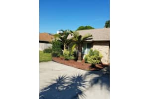 7972 Timberlake Dr, Melbourne, FL 32904, Sold 10/10/17