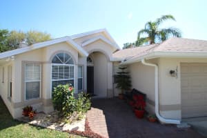 3902 St Armens Cir, Melbourne, FL 32934, Sold 04/27/17