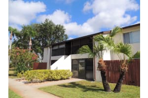 722 Ridge Club Dr, Melbourne, FL 32934, Sold 11/17/17