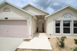 1221 Berryhill Dr, Melbourne, FL 32934, Sold 07/14/17