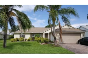 296 Carmel Dr, Melbourne, FL 32940, Sold 07/21/17