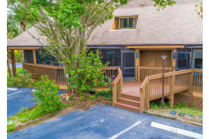 6305 Treetop Dr, Melbourne Beach, FL 32951, Sold 09/27/17