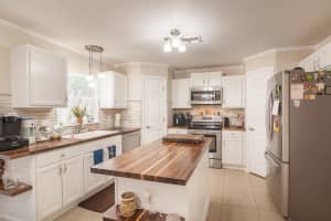 2015 Canopy Dr, Melbourne, FL 32935, Sold 07/27/17