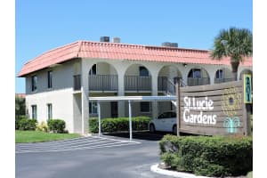 201 St Lucie Ln, Cocoa Beach, FL 32931, Sold 09/08/17