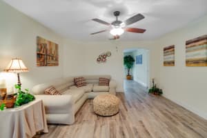 1092 Del Mar Cir, Melbourne, FL 32904, Sold 09/22/17