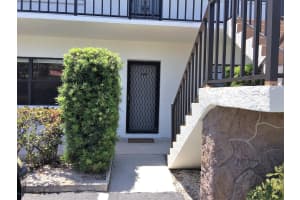 200 St Lucie Ln, Cocoa Beach, FL 32931, Sold 09/08/17