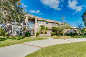 709 Oak Park Dr, Melbourne, FL 32940, Sold 12/08/17