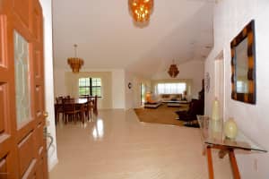 591 Lake Ashley Cir, Melbourne, FL 32904, Sold 11/15/17