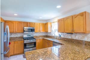 2775 Summer Brook St, Melbourne, FL 32940, Sold 12/28/17