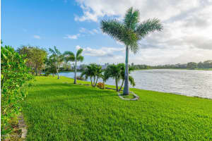 570 Wickham Lakes Dr, Melbourne, FL 32940, Sold 12/20/17