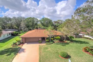 2299 Woodlawn Cir, Melbourne, FL 32934, Sold 12/29/17