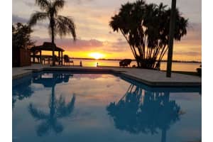 72 Country Club Rd, Cocoa Beach, FL 32931, Sold 02/22/18