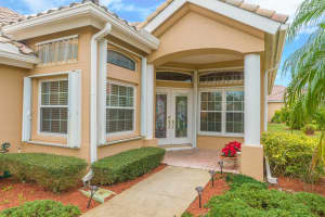 7437 Monterey Ct, Melbourne, FL 32940, Sold 04/20/18