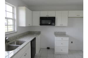 110 Tuscany Villas Dr #14, Edgewater, FL 32141, Sold 02/20/18