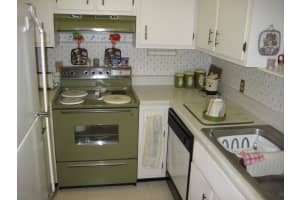 200 St Lucie Ln, Cocoa Beach, FL 32931, Sold 02/13/18